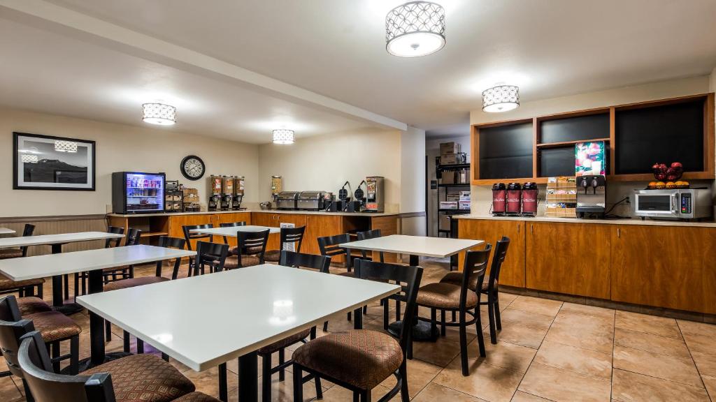 Popular attractions Area Nearby Property